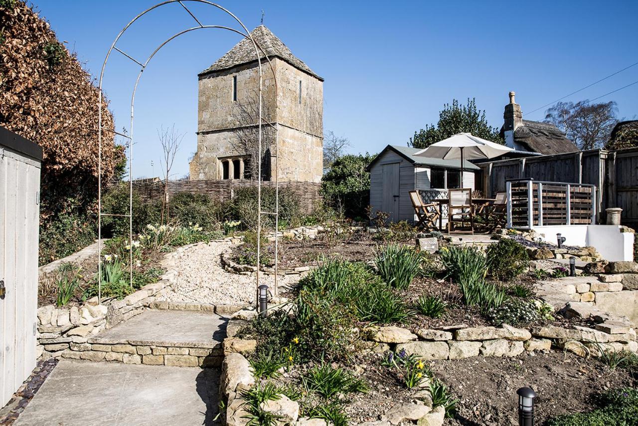 The Cottage And The Nook Gretton  Bagian luar foto