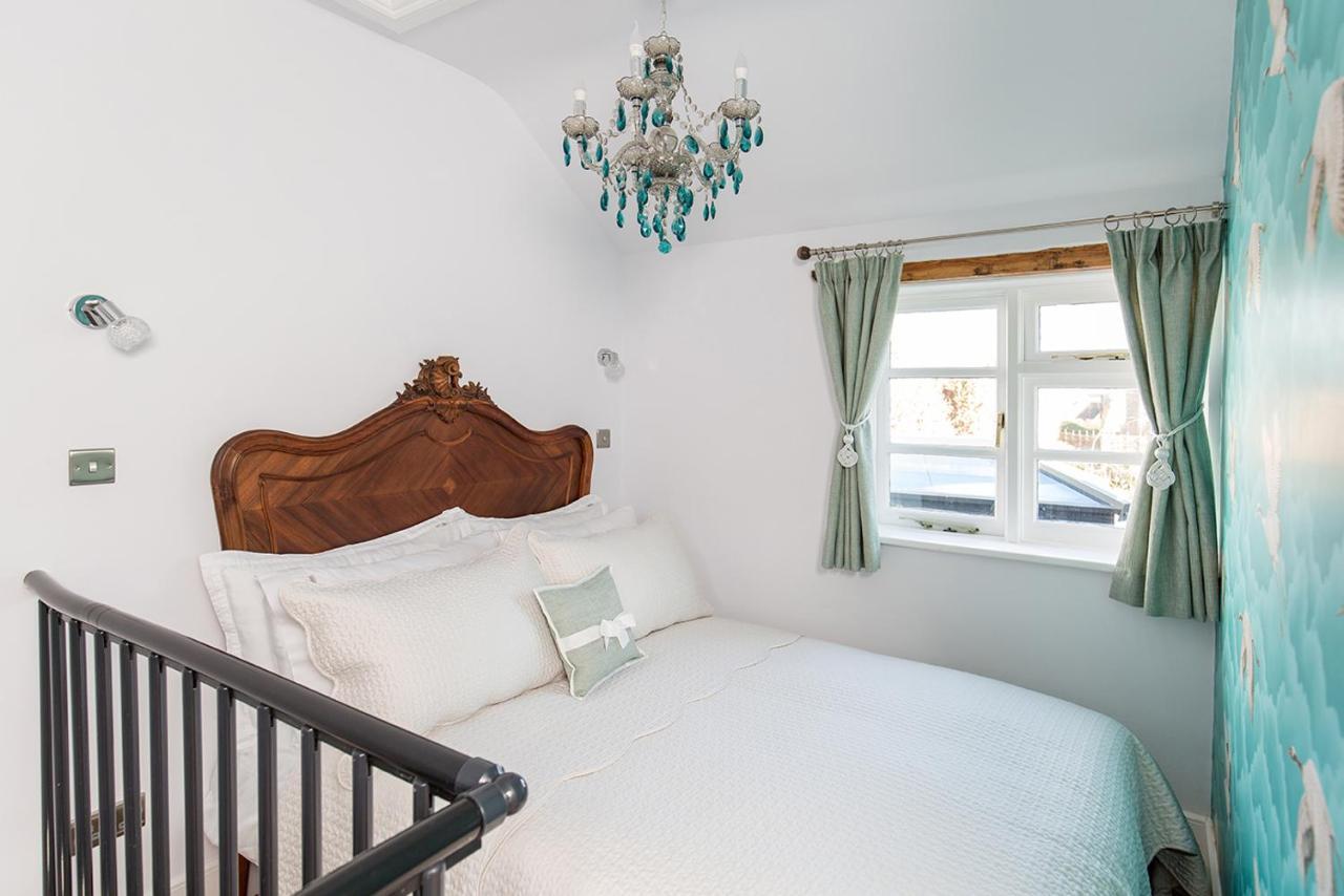The Cottage And The Nook Gretton  Bagian luar foto